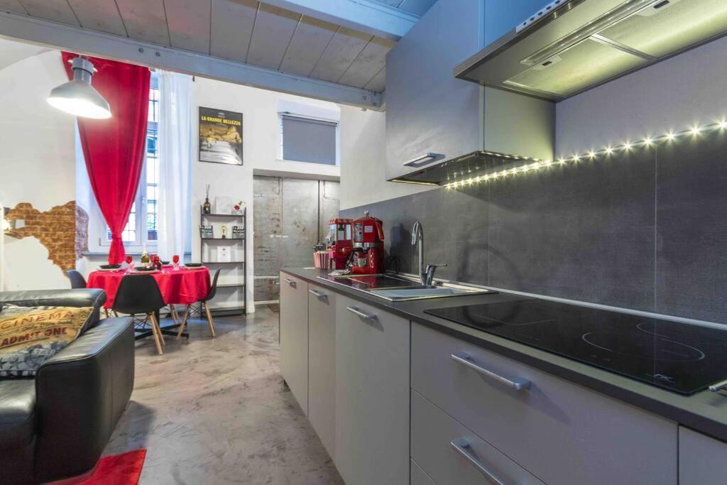 Hollywood Housein The Heart Of Turin 아파트 외부 사진